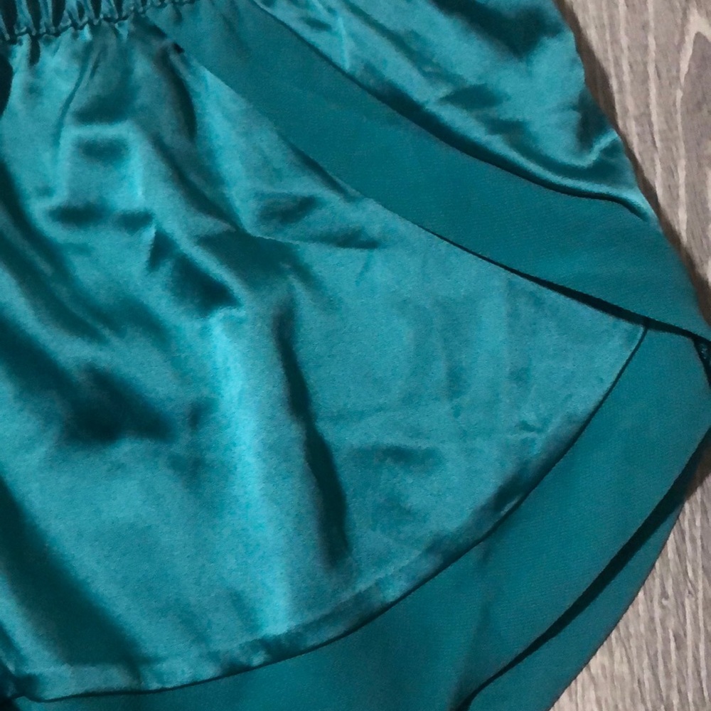 Silk/Lace Set - Picture 6 of 8